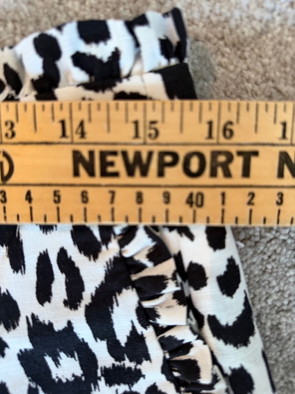 J.Crew Women's Black and White Animal Print Linen Blend Shorts Size 6 - Picture 9 of 10